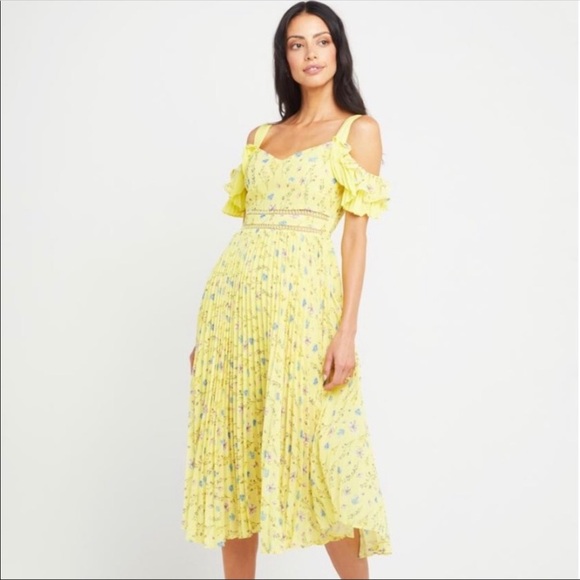 o.p.t Dresses & Skirts - OPT Retsina Floral Print Pleated A-Line Midi Dress Size XS Yellow Cold Shoulder